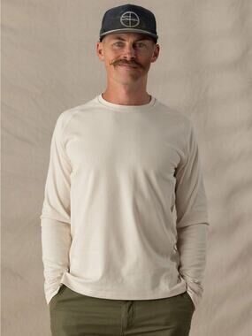 LIVSN Designs Small Keystone Long Sleeve Casual Outdoor Everyday Top